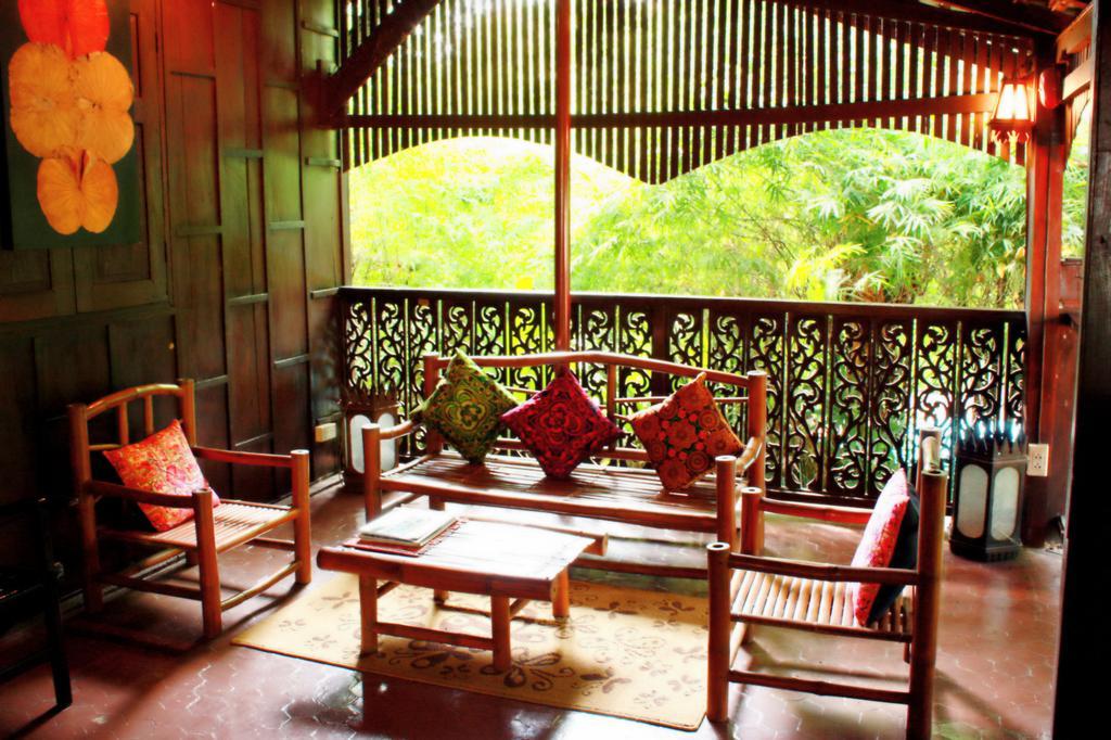 Club One Seven Gaymen Chiang Mai Hotel Eksteriør billede