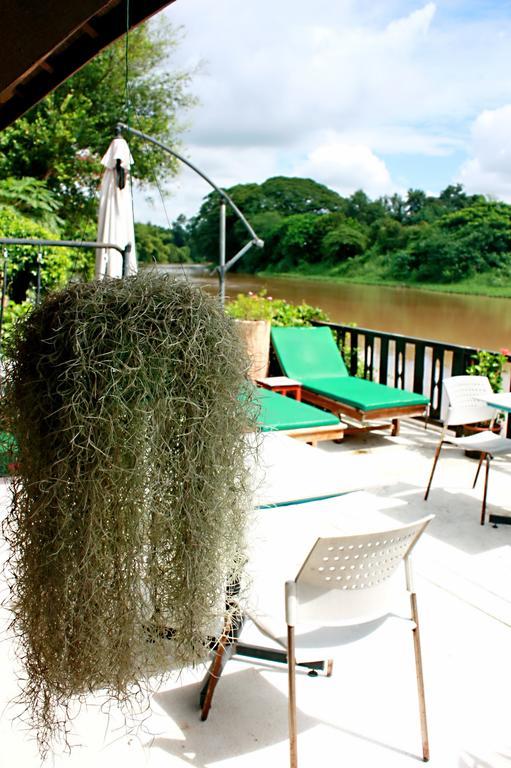 Club One Seven Gaymen Chiang Mai Hotel Eksteriør billede