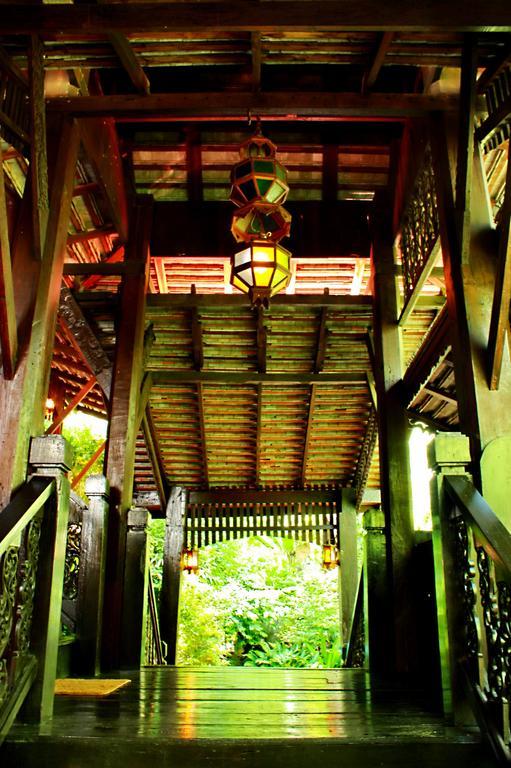 Club One Seven Gaymen Chiang Mai Hotel Eksteriør billede