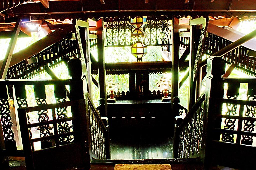 Club One Seven Gaymen Chiang Mai Hotel Eksteriør billede