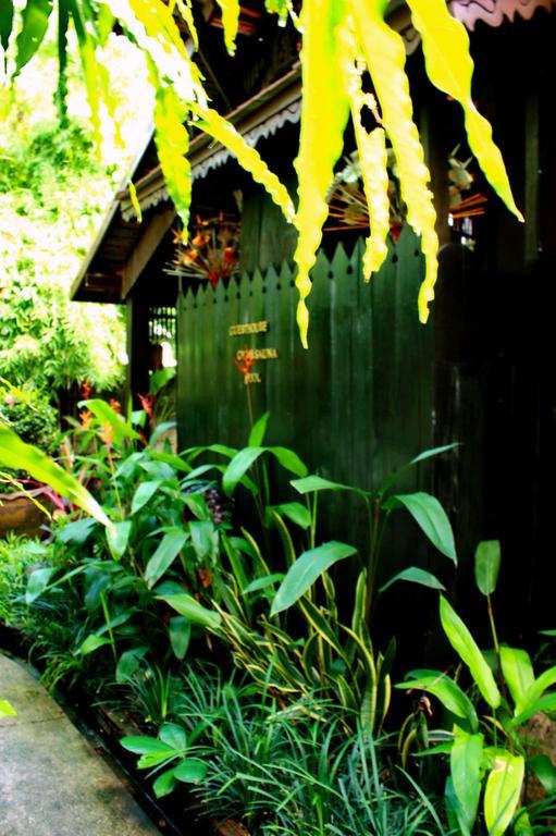 Club One Seven Gaymen Chiang Mai Hotel Eksteriør billede