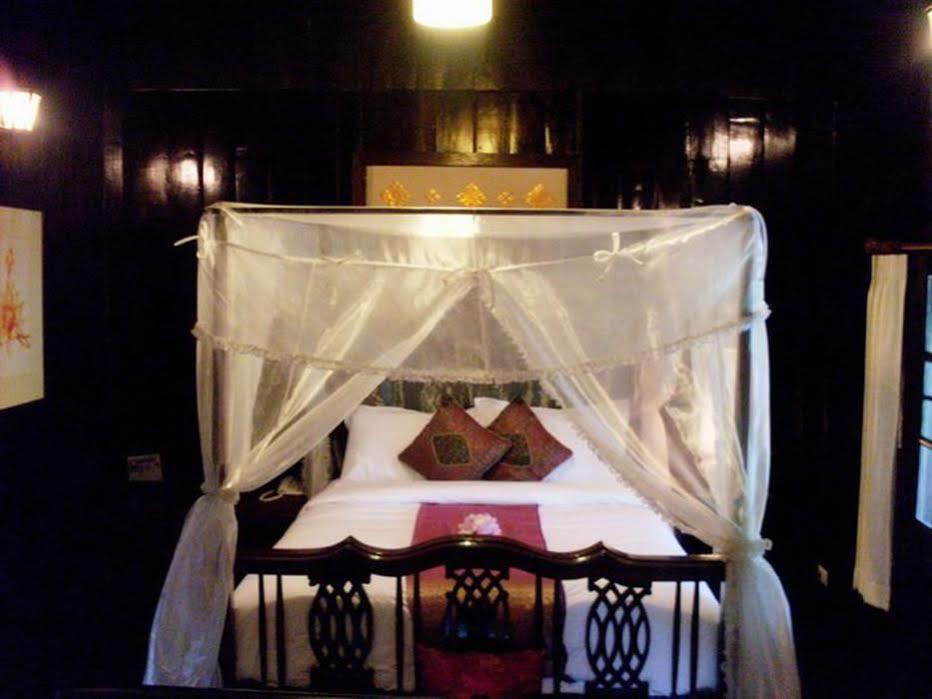 Club One Seven Gaymen Chiang Mai Hotel Eksteriør billede